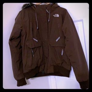 Brown women’s XL North Face jacket